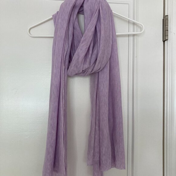Banana Republic lavender scarf - Picture 2 of 15